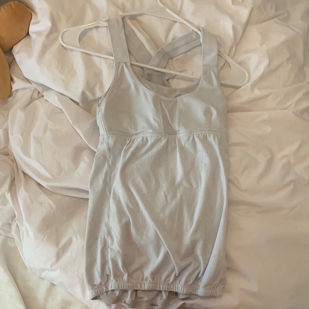 Lululemon tank top